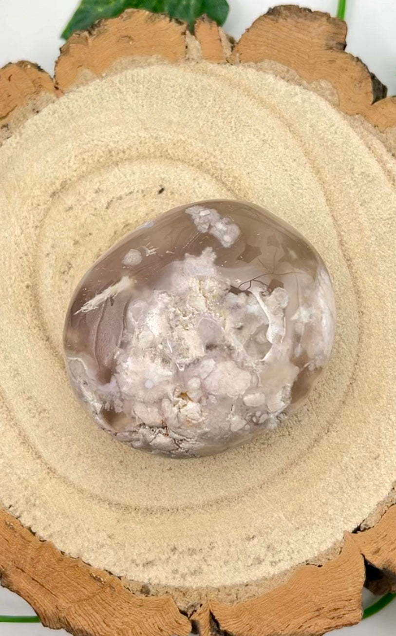 Flower Agate Palm Stone