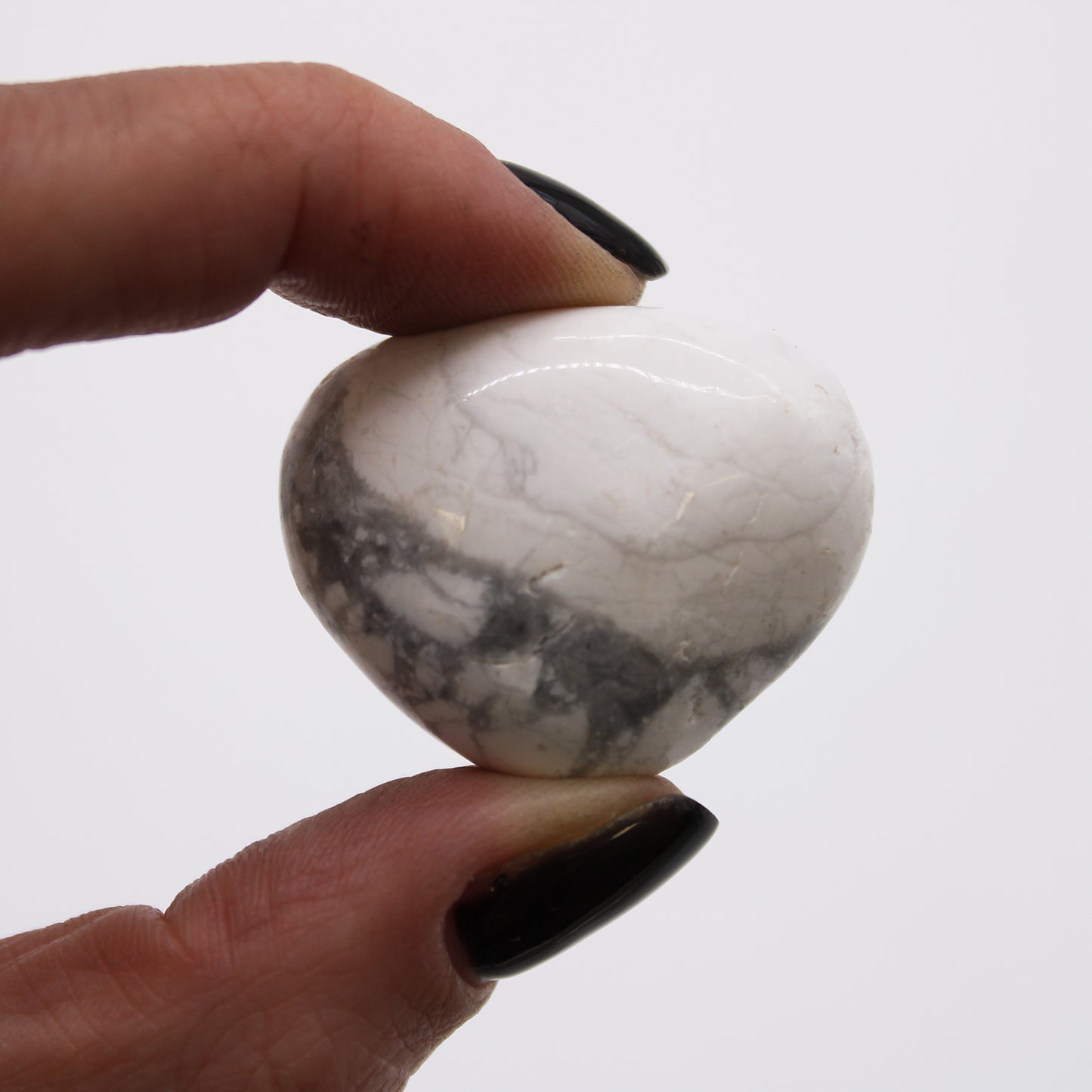 White Howlite Magnesite Medium Tumble Stones